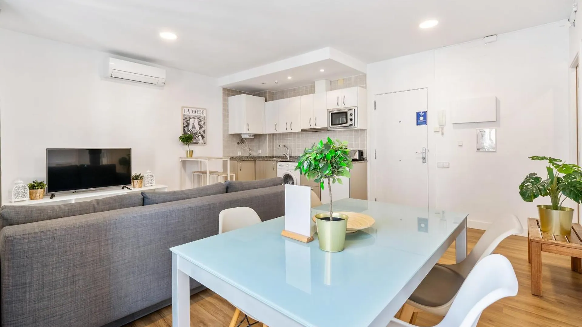 Lodging Apartments Liceu G2 Barcelona 0*,  Spain