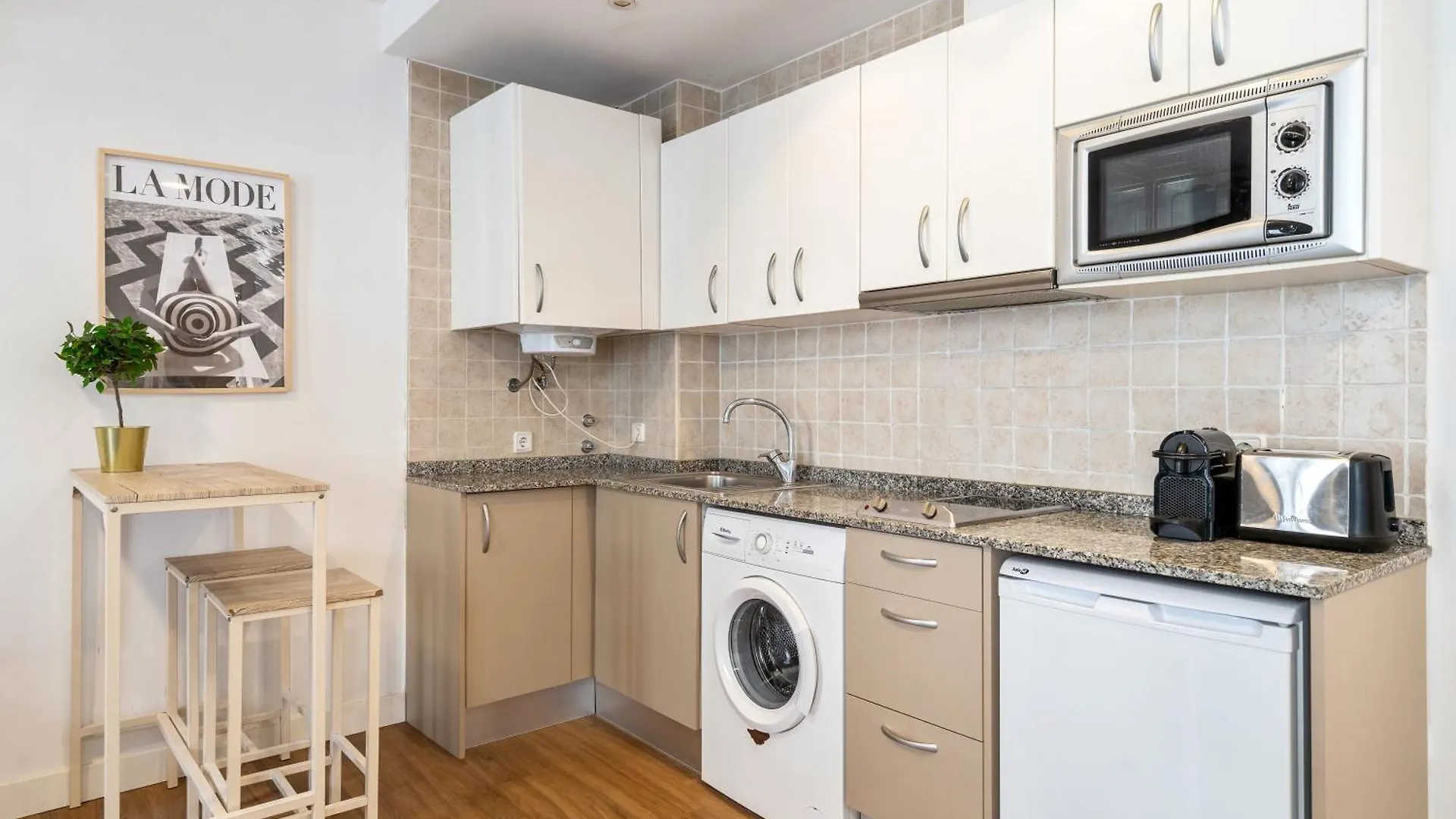 Lodging Apartments Liceu G2 Barcelona